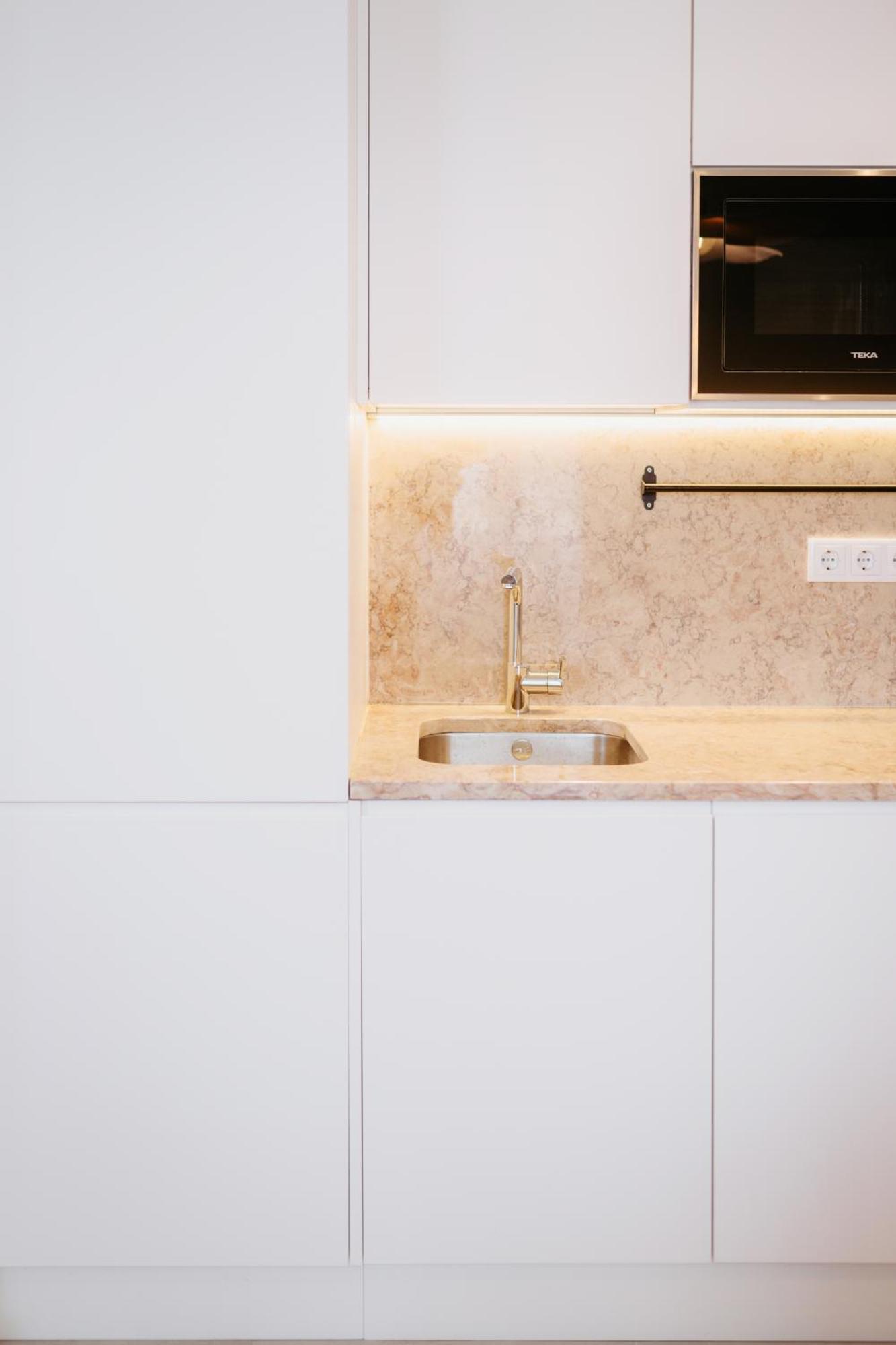 Orange House - Elegant Two-bedroom 1e Lejlighed Lisboa