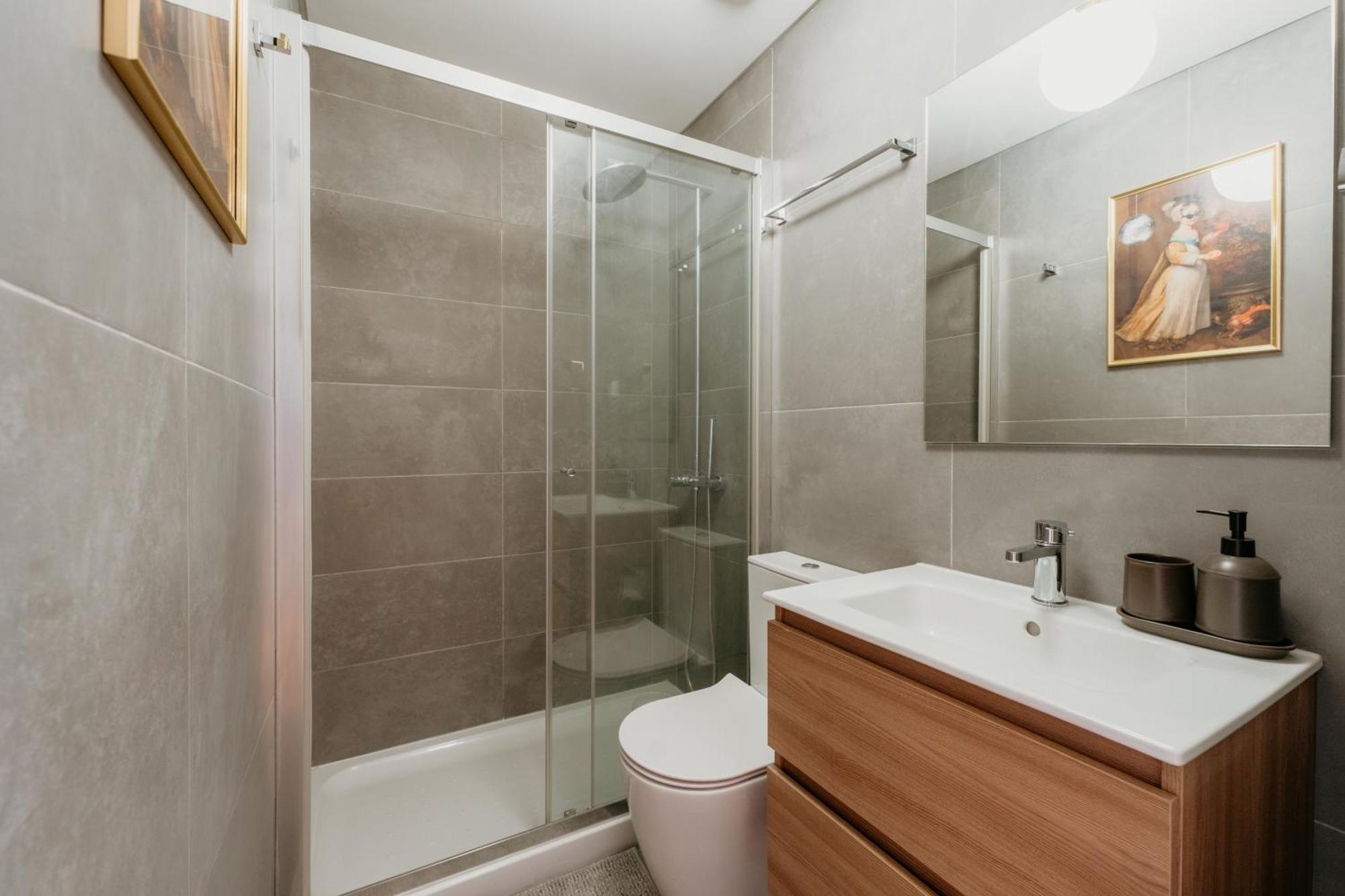 Lejlighed Orange House - Elegant Two-bedroom 1e *